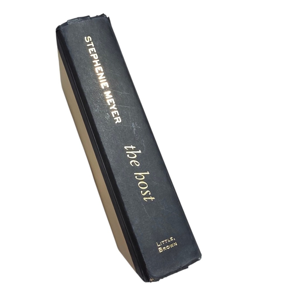 Stephenie Meyer The Host Novel Hardcover Book Collectible Sci-Fi Romance